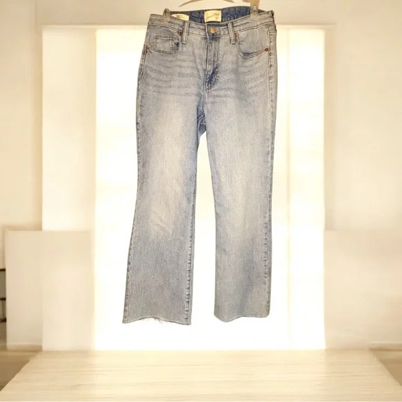 Women’s Light Blue Stretch Denim Jeans | Size 8/29R | Bootcut Raw Hem | NWOT - Picture 5 of 10